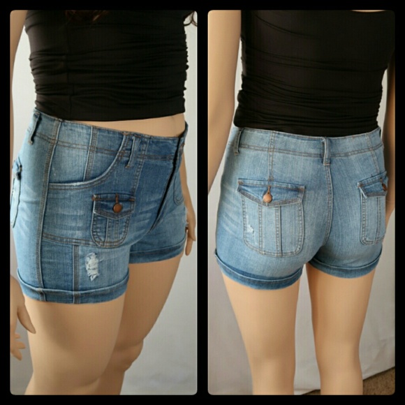 PLUS SIZE SOFT LIGHT WASH MID RIDE STRETCHY DENIM SHORTS🌹 - Picture 5 of 8